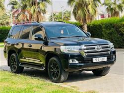 تۆیۆتا لاند کروزەر